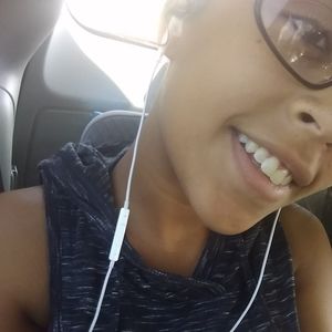 Meet your Posher, Marissa